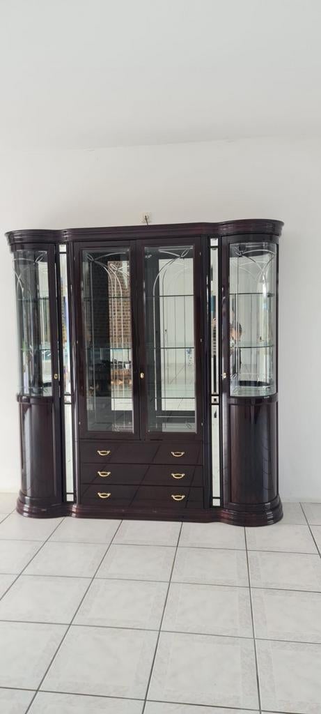 Vitrinekast en dressoir - gratis af te halen in Arnhem, Ophalen