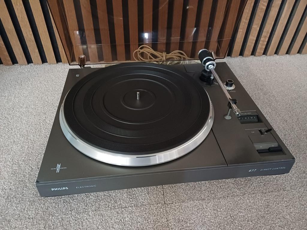 Philips 677 platenspeler, Ophalen of Verzenden, Philips