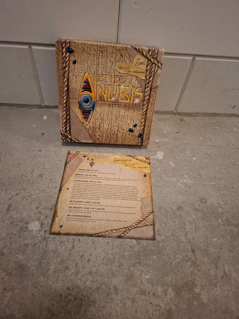 Het huis anubis spel, Hobby en Vrije tijd, Gezelschapsspellen | Bordspellen, Ophalen of Verzenden, Zo goed als nieuw