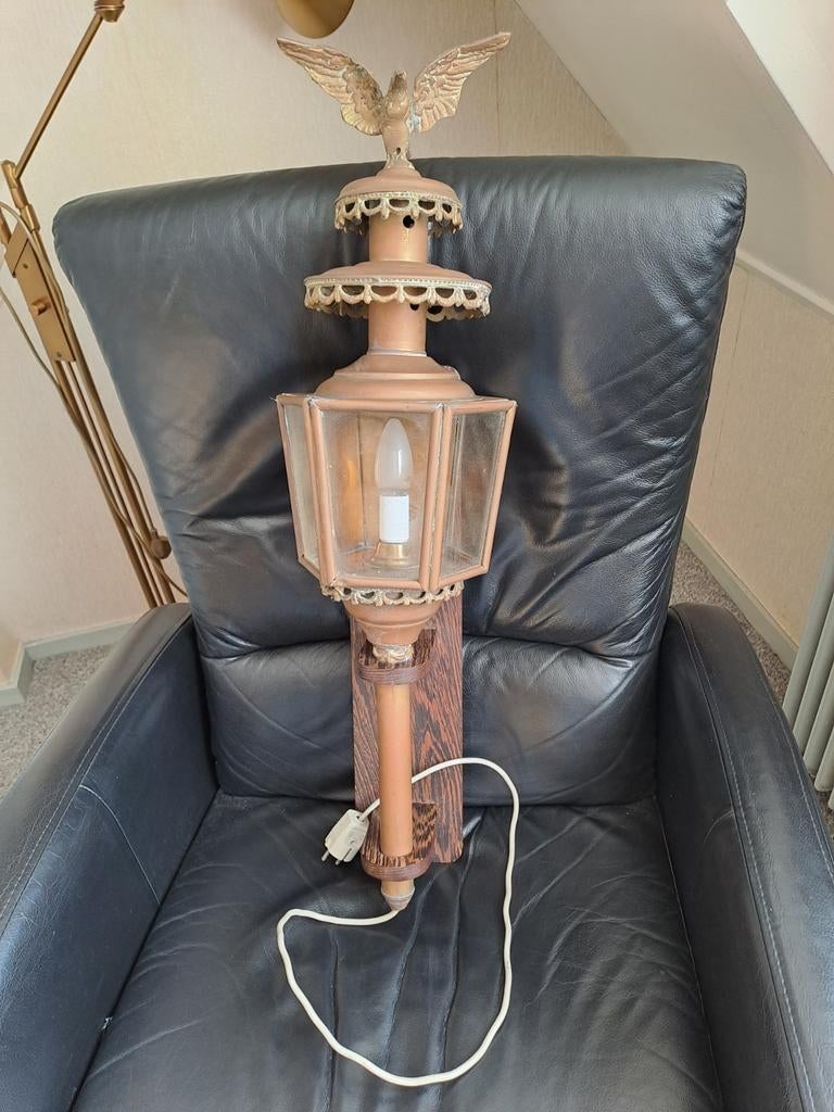 Antieke koetslamp met adelaar ornament - koperen wandlamp, Ophalen