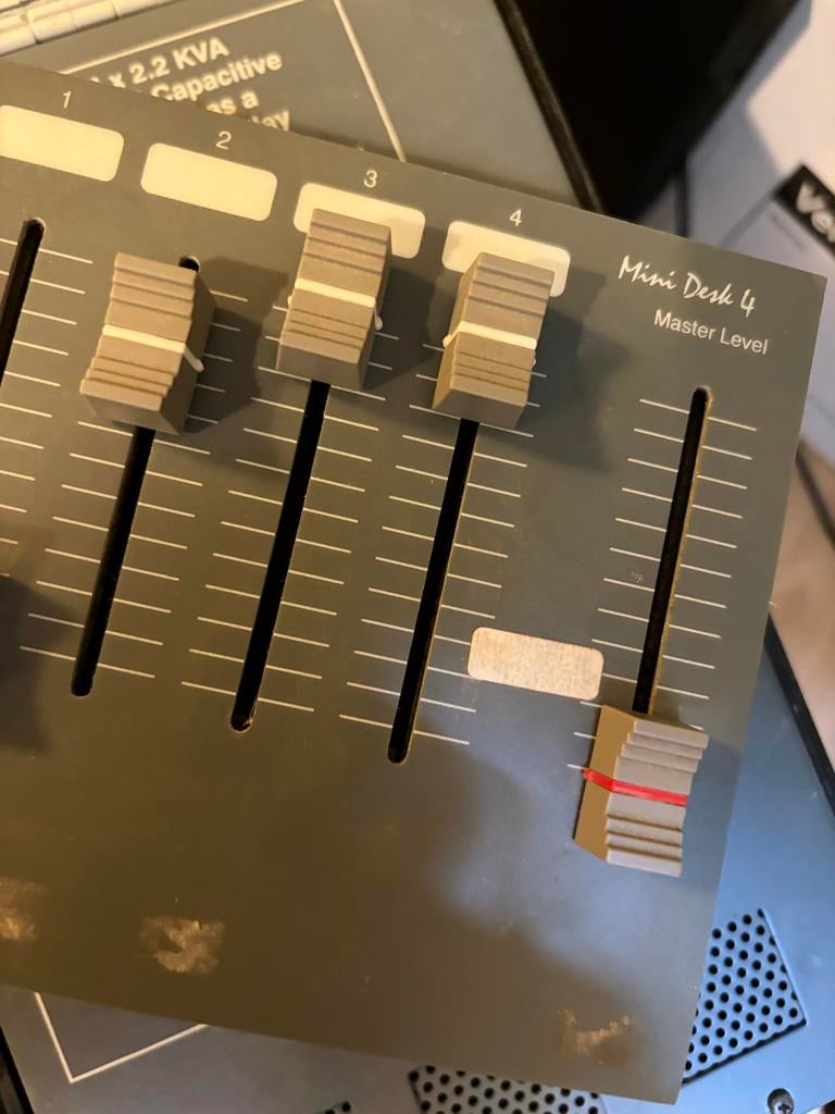 LIGHTEC SP4 4-kanaals Studio Power Pack, Ophalen of Verzenden, Gebruikt, Minder dan 5 kanalen