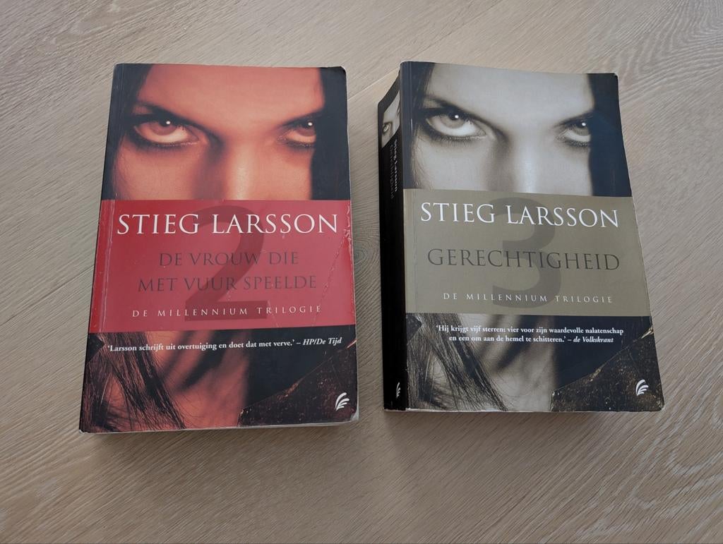Stieg Larsson - Millennium Trilogie deel 2 en 3, Ophalen
