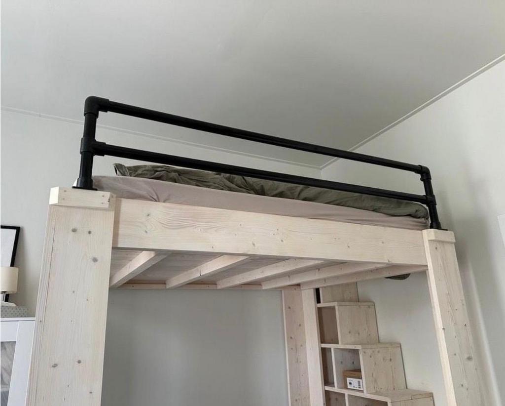 Hoogwaardig hoogslaper 140x200 cm met trap en leuning, Ophalen, Hoogslaper, Tweepersoons, 140 cm