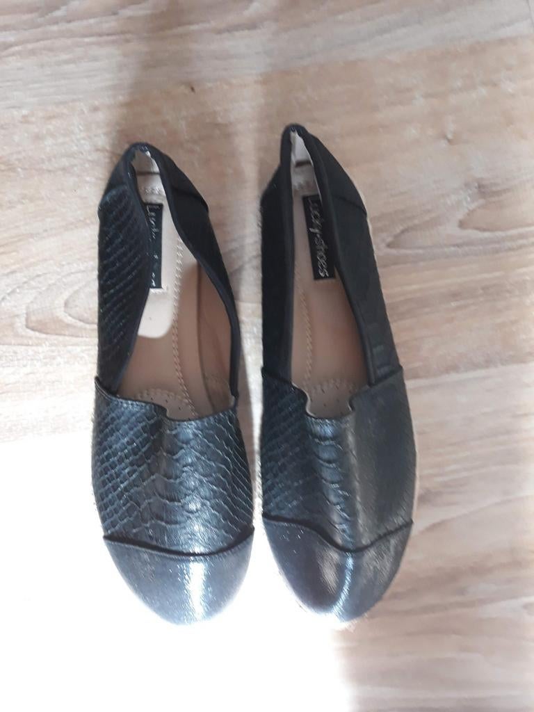 Nieuwe zwarte espadrilles maat 38, Zwart, Nieuw, Ophalen of Verzenden, Lucky shoes