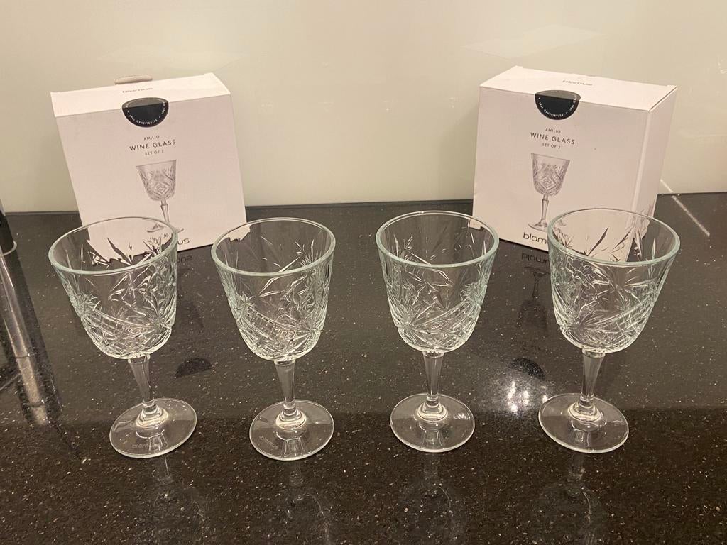 Blomus Amilio  wijn of water glazen ., Huis en Inrichting, Glas of Glazen, Ophalen of Verzenden, Overige stijlen, Glas