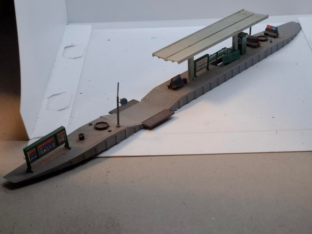 Spoor n perron, Gebruikt, Gelijkstroom of Wisselstroom, Brug, Tunnel of Gebouw, Ophalen of Verzenden