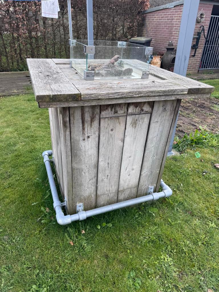 Houten statafel met vuur, Tuin en Terras, Ophalen, Gebruikt