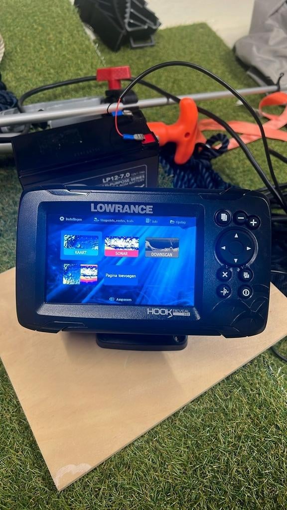 Lowrance hook reveal 5SS zgan, Watersport en Boten, Navigatiemiddelen en Scheepselektronica, Ophalen of Verzenden, Zo goed als nieuw