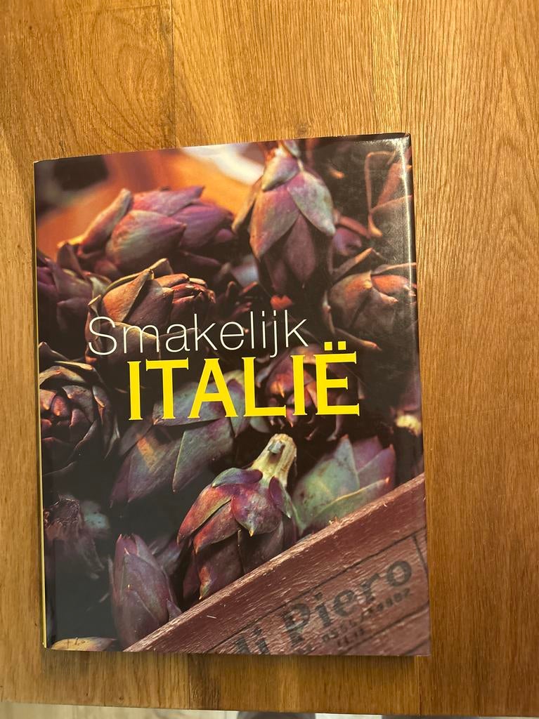 Smakelijk Italië - Italiaans kookboek, Boeken, Kookboeken, Ophalen of Verzenden, Zo goed als nieuw, Italië, Voorgerechten en Soepen