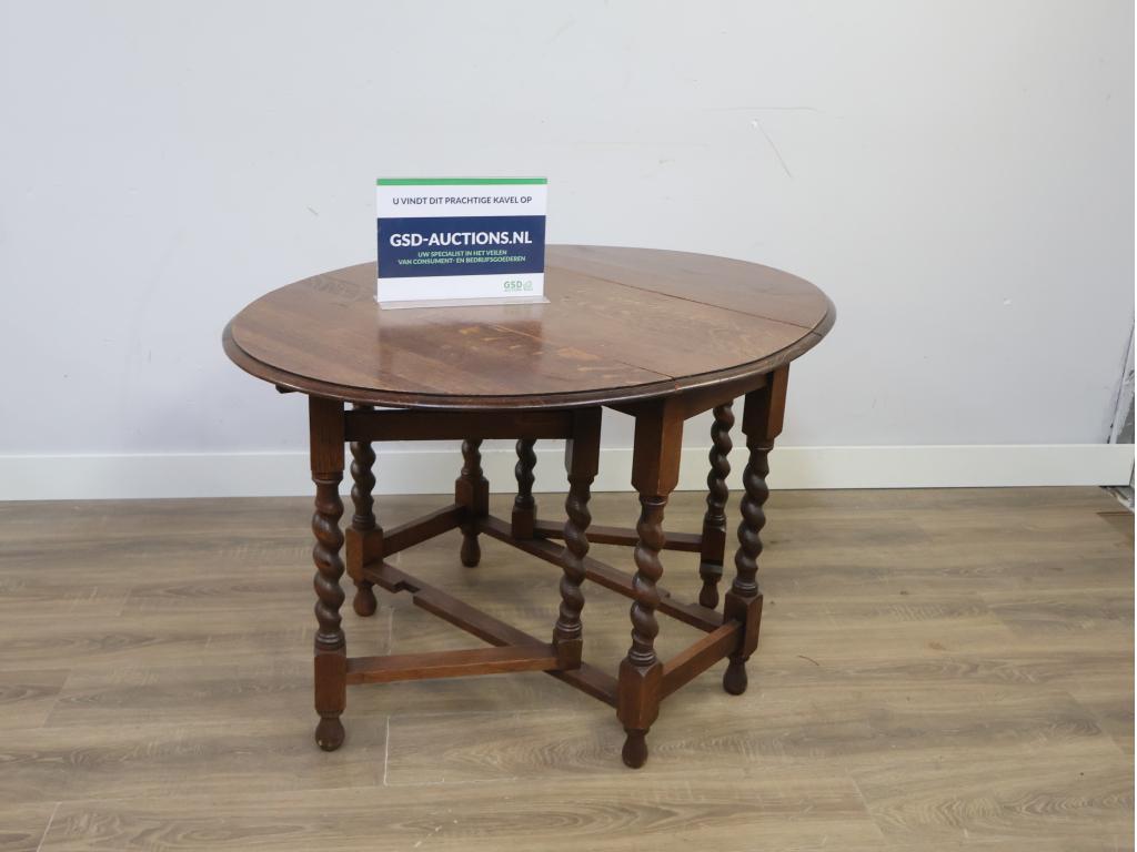 Klassieke Hangoor-tafel met Getorste Poten, Huis en Inrichting, Tafels | Eettafels, Ophalen of Verzenden, Niet ingevuld, Niet ingevuld