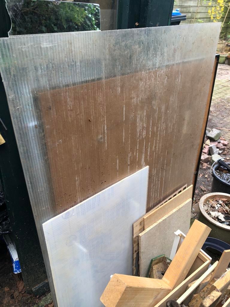 Gratis kanaalplaat, 1 gebruikt, 1 deel is nieuwe, Ophalen, Gebruikt