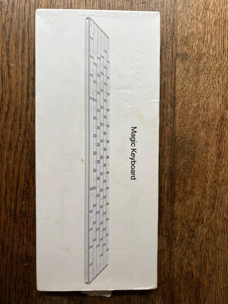 Magic Keyboard Apple, Ophalen of Verzenden, Zo goed als nieuw, Draadloos, Qwerty