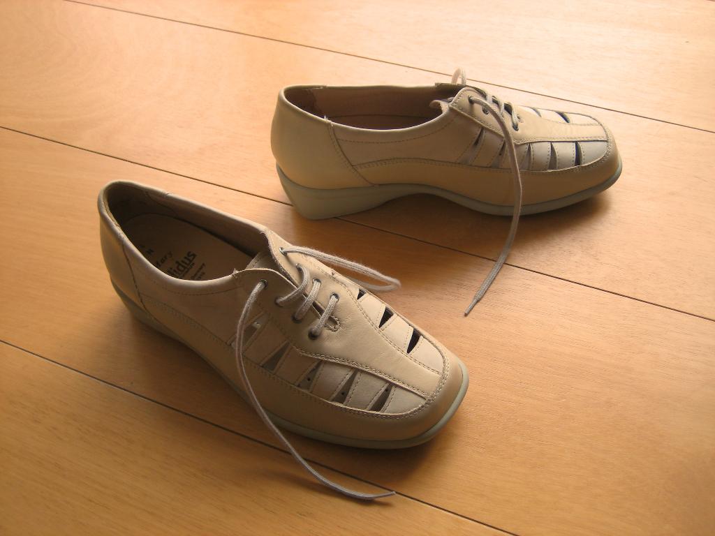 Nieuw! Comfortabele veterschoen SOLIDUS 4-M snazzeys, Schoenen met lage hakken, Solidus, Verzenden, Beige