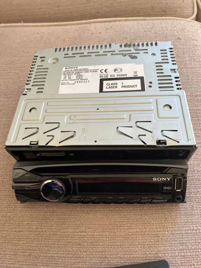Sony CDX-GT450U Autoradio, Ophalen, Gebruikt