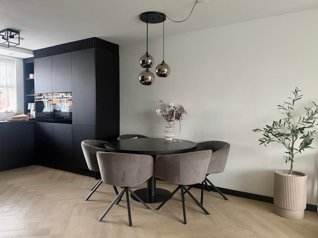 PRIJS VERLAAGD - 5 grijze kuipstoelen met spinpoot - Zitmaxx, Ophalen, Zo goed als nieuw, Vijf, Zes of meer stoelen, Stof