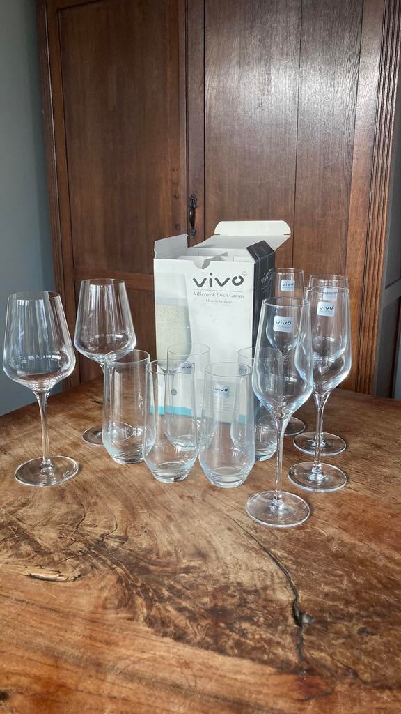 AH Vivo glazen Wijnglas limonade en champagne glazen, Ophalen of Verzenden, Zo goed als nieuw, Overige typen