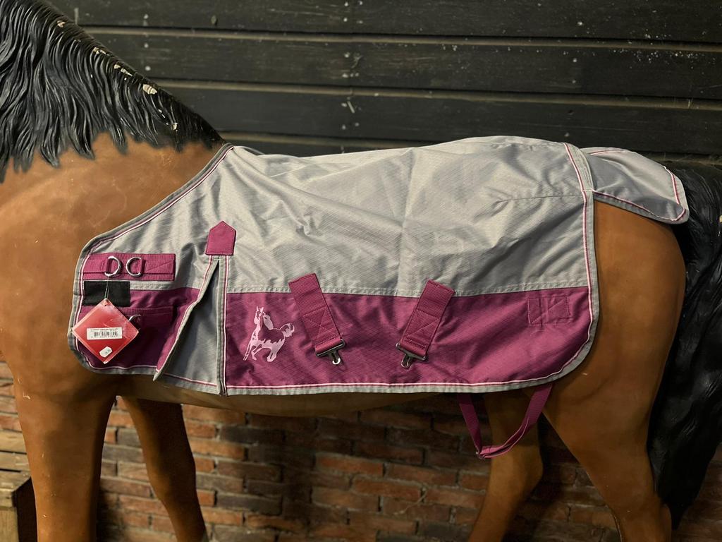 Nieuwe outdoordekens 0, 100 en 200 gram, Dieren en Toebehoren, Paarden en Pony's | Dekens en Dekjes, Zo goed als nieuw, Ophalen of Verzenden