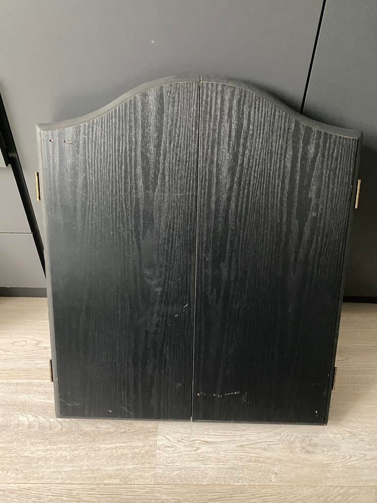 Mooi winmau dartkastje /dart cabinet zwart, Sport en Fitness, Darts, Ophalen, Gebruikt