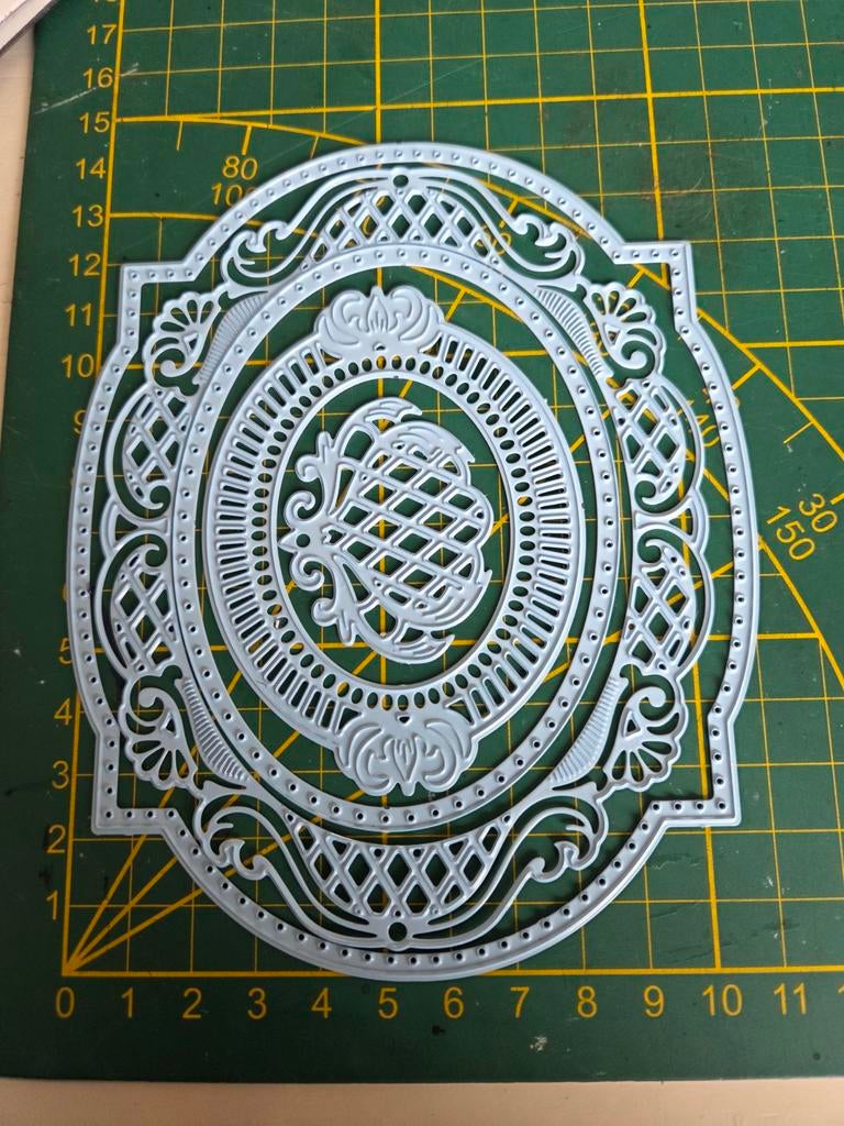 Mooie mal van Marianne Design, Ophalen of Verzenden, Zo goed als nieuw, Overige thema's, Pons of Mal