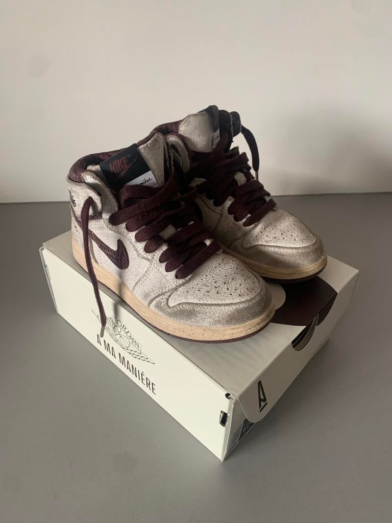 Jordan 1 Retro High OG A Ma Maniere - Maat 29,5, Kinderen en Baby's, Ophalen of Verzenden, Zo goed als nieuw, Jongen of Meisje