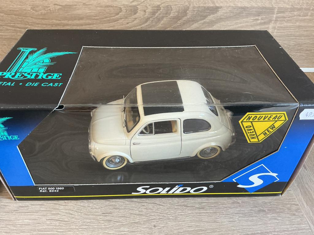 Fiat 500, Hobby en Vrije tijd, Modelauto's | 1:18, Ophalen of Verzenden, Zo goed als nieuw, Solido