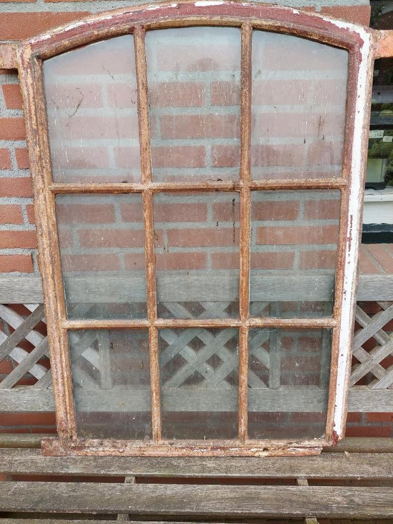 Een heel mooi oud getoogd gietijzeren stalraam., Doe-het-zelf en Verbouw, Glas en Ramen, Gevelraam of Ruit, Minder dan 80 cm, Minder dan 80 cm