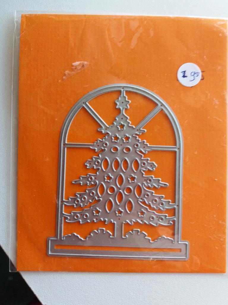 Mal raam met kerstboom., Hobby en Vrije tijd, Kaarten | Zelf maken, Ophalen of Verzenden, Zo goed als nieuw, Kerst, Pons of Mal