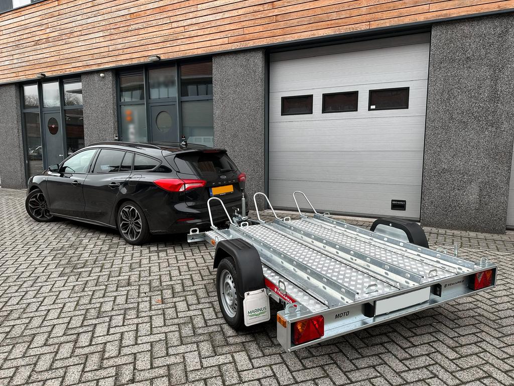 Transport van Motor of Scooter (motortrailer / te huur), Ophalen