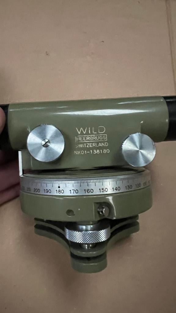 Vintage Wild Heerbrugg NK01 nivelleer-set, met statief, Ophalen of Verzenden
