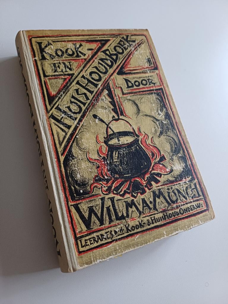 Kook - en huishoudboek, Boeken, Gelezen, Wilma Munch, Ophalen of Verzenden, Nederland en België