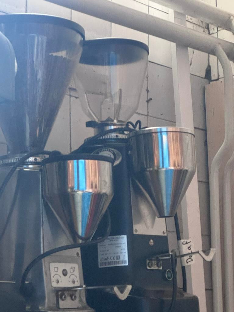 Mazzer mini te koop (grijs), Witgoed en Apparatuur, Koffiemachine-accessoires, Ophalen, Gebruikt