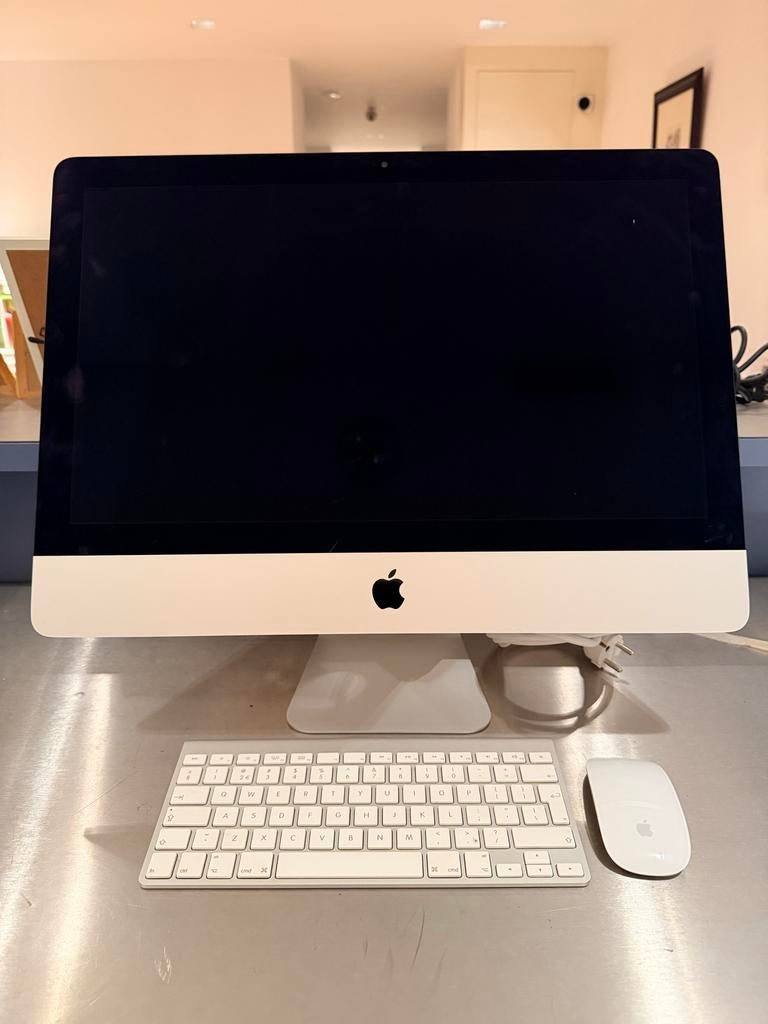 Apple iMac 21.5" (eind 2013) - 8GB RAM, Toetsenbord & Muis, Computers en Software, Apple Desktops, Gebruikt, 8 GB, IMac, Ophalen of Verzenden