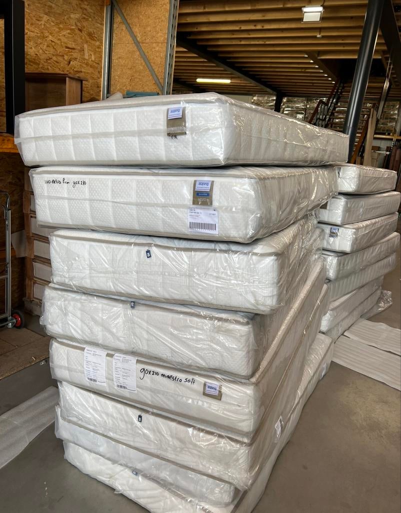 299,- euro AUPING SALE  auping matrassen mline tempur, Ophalen, Overige maten, Matras, Overige maten