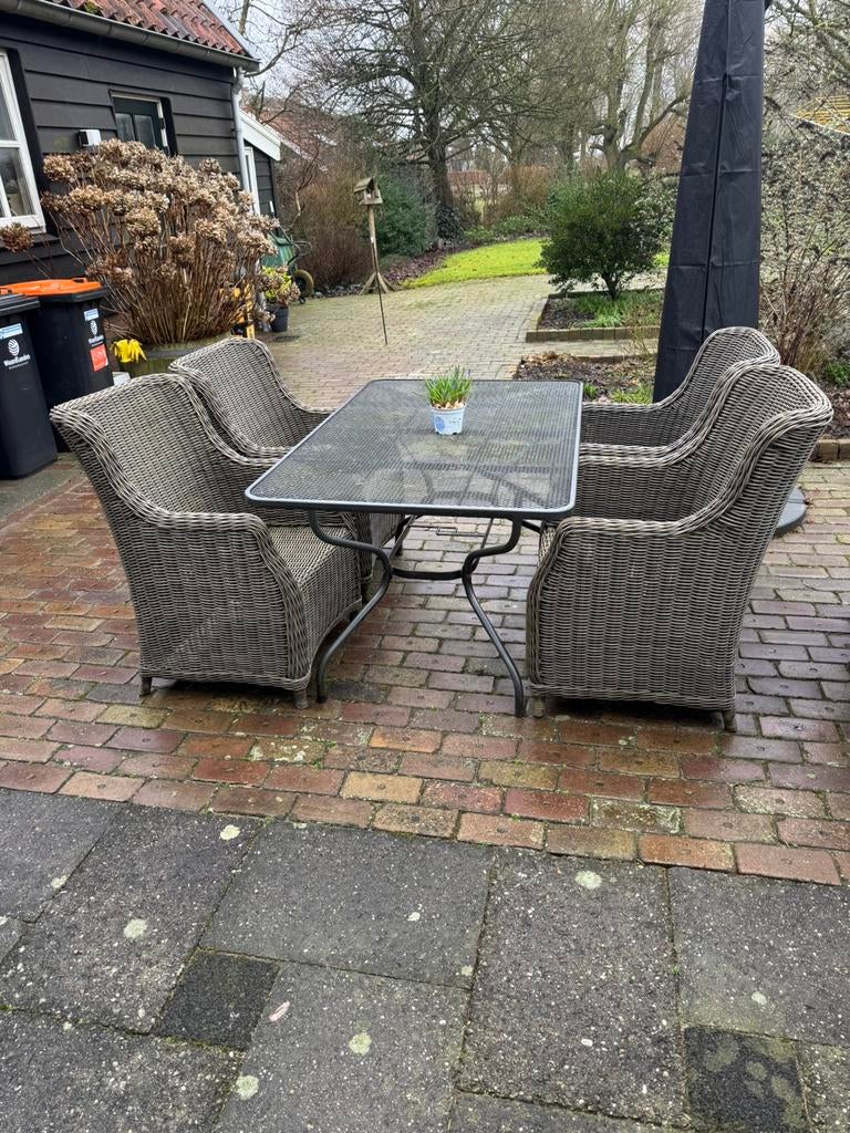 4 x bois le duc loungset met tafel, Ophalen, Zo goed als nieuw