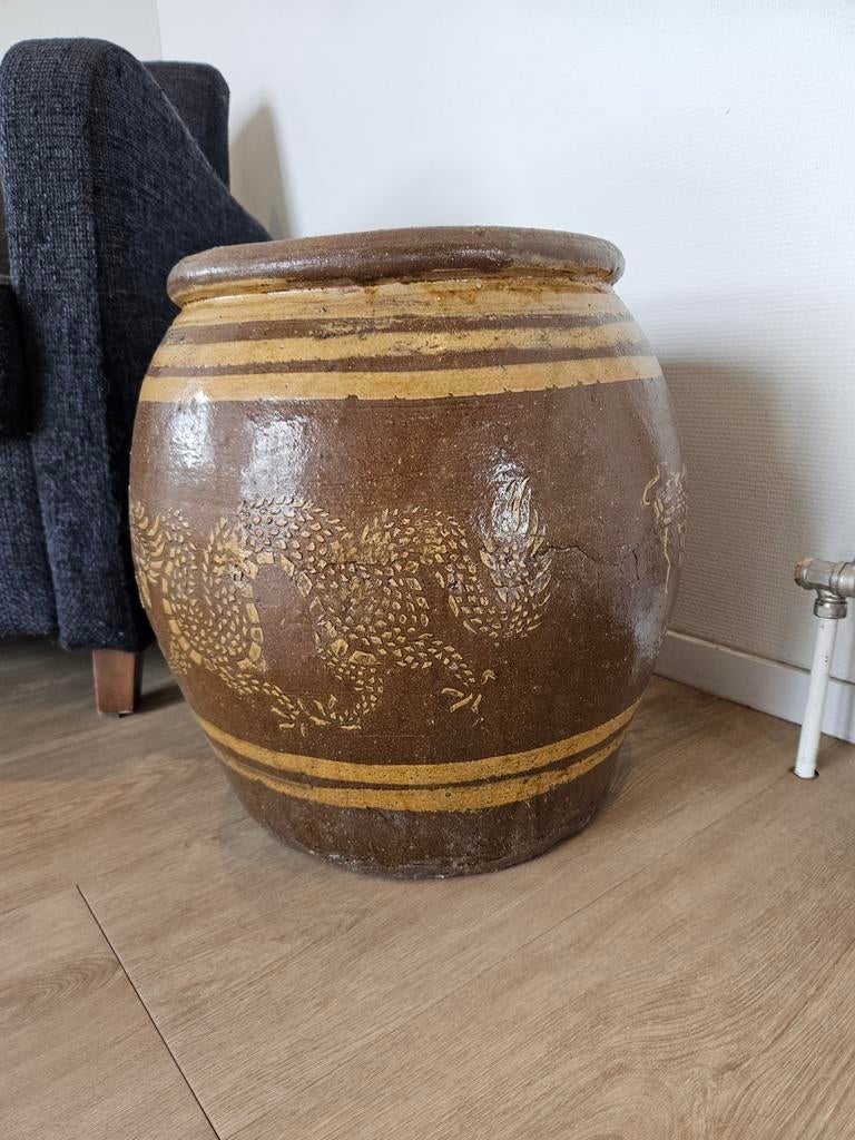 Grote Chinese vaas pot drakenpot draak martaban martavan, Ophalen