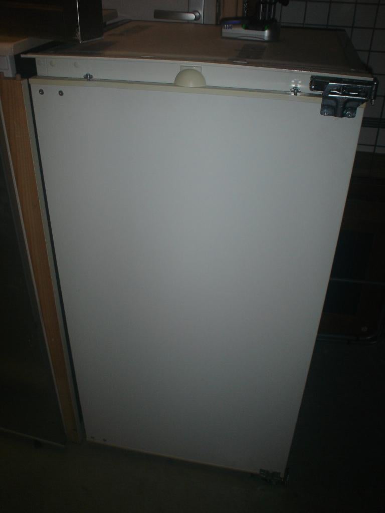 koelkast Siemens type inbouw deur op deur 102 hoog  75 euro, 200 liter of meer, Energieklasse A of zuiniger, 45 tot 60 cm, Ophalen