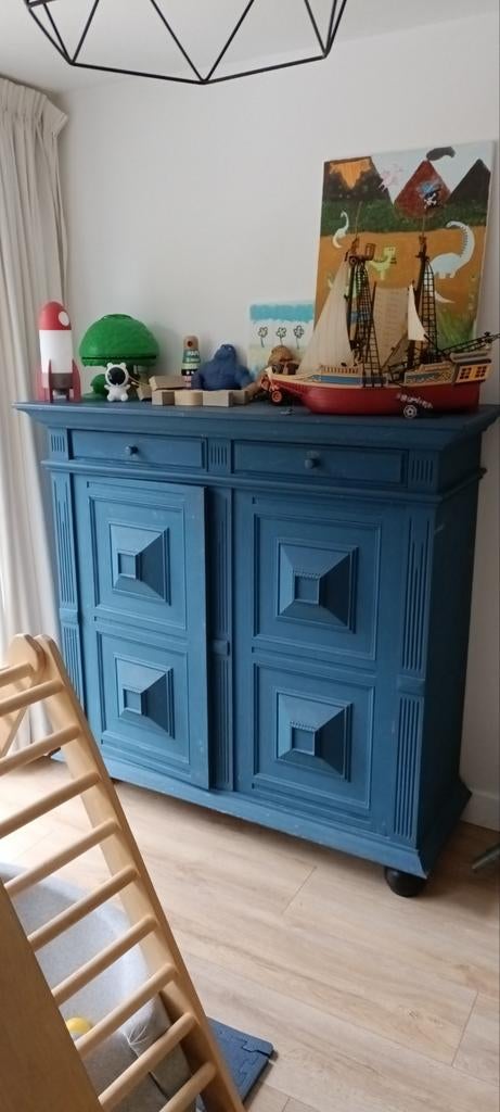 Oude kast met sleutel - ophalen, Ophalen