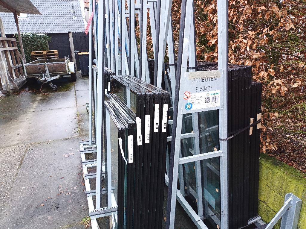 Triple glas HR+++ NIEUW met zwart randkader, Doe-het-zelf en Verbouw, Glas en Ramen, Ophalen, Gevelraam of Ruit, MAR, Minder dan 80 cm