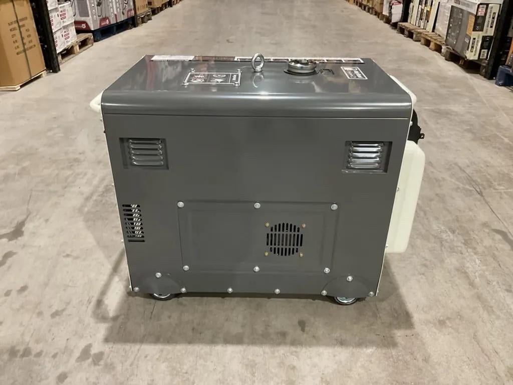 Aggregaat/generator Diesel 8500w geluidstil Nieuw Aanbieding, Doe-het-zelf en Verbouw, Aggregaten, Dieselolie, Geluidgedempt, Nieuw