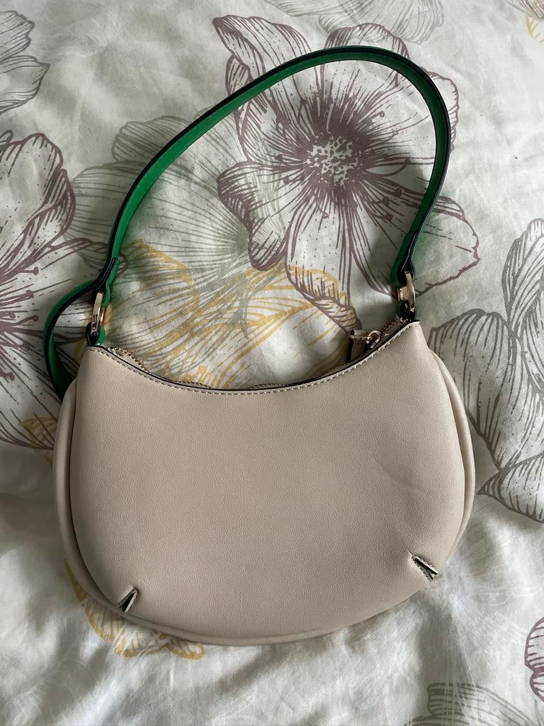 MNG Shoulder Bag, Ophalen of Verzenden, Zo goed als nieuw, Beige, Schoudertasje