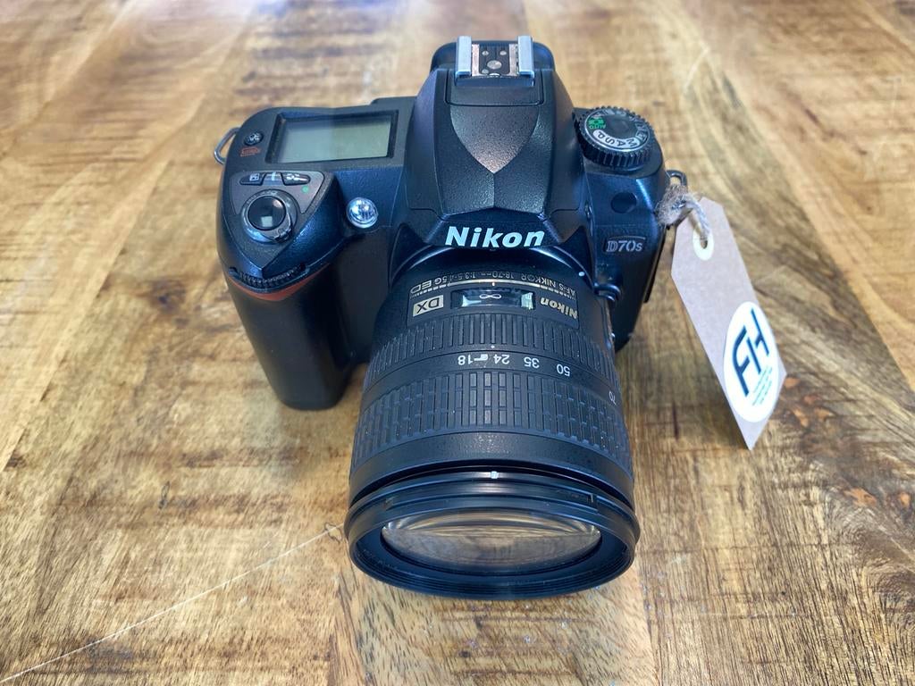 Nikon D70s spiegelreflexcamera met 18-70mm lens, Audio, Tv en Foto, Fotocamera's Digitaal, Info@nikon.nl, Gebruikt, 6 Megapixel