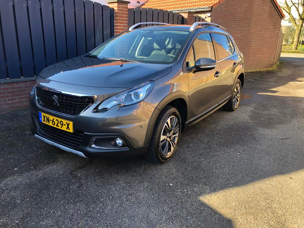 Peugeot 2008 1.2 VTI 81KW Eat6 2018 Grijs, Auto's, Peugeot, Particulier, Benzine, C, SUV of Terreinwagen, Automaat, Geïmporteerd