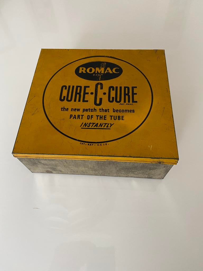 Winkel voorraad blik Romac bandenreparatie., Verzamelen, Blikken, Gebruikt, Overige, Overige merken, Ophalen of Verzenden
