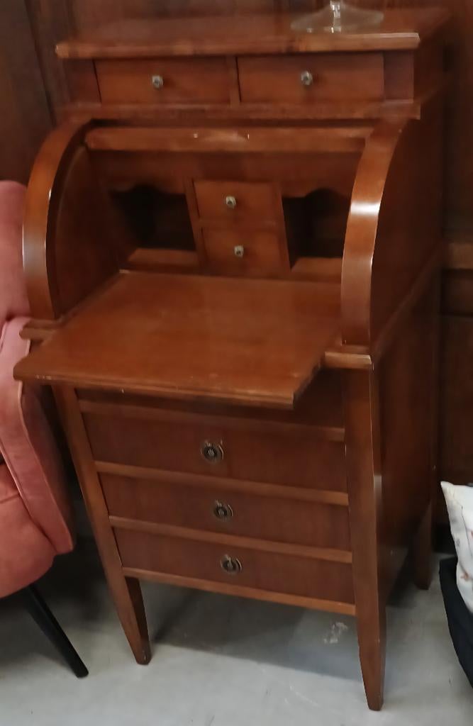 Houten rolbureau smal, Ophalen