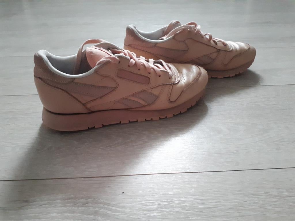 Roze Reebok sneakers maat 38, Ophalen of Verzenden, Roze, Gedragen, Sneakers of Gympen