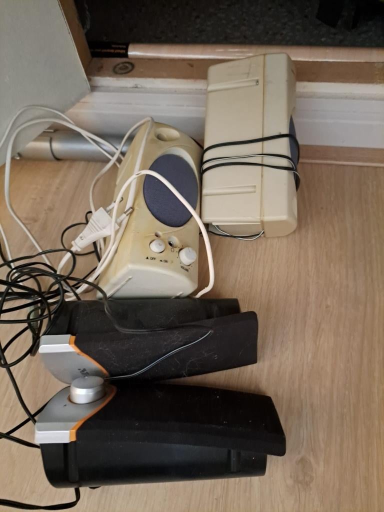 Partij elektronica: speakers, scanner, CD-ROM, KPN antenne, Computers en Software, Overige Computers en Software, Ophalen, Gebruikt