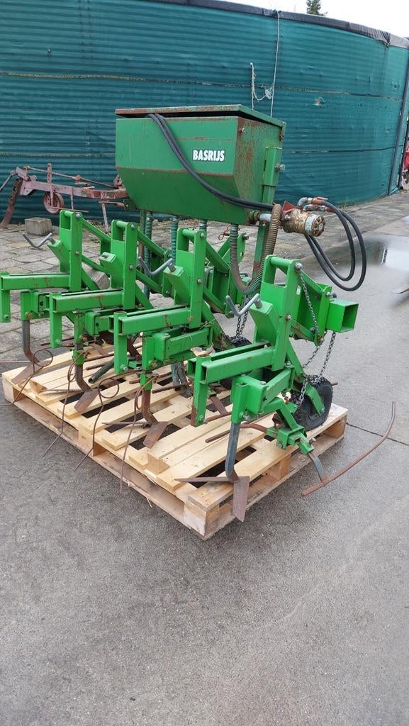 Schoffelmachine kappenspuit kunstmeststrooier, Ophalen