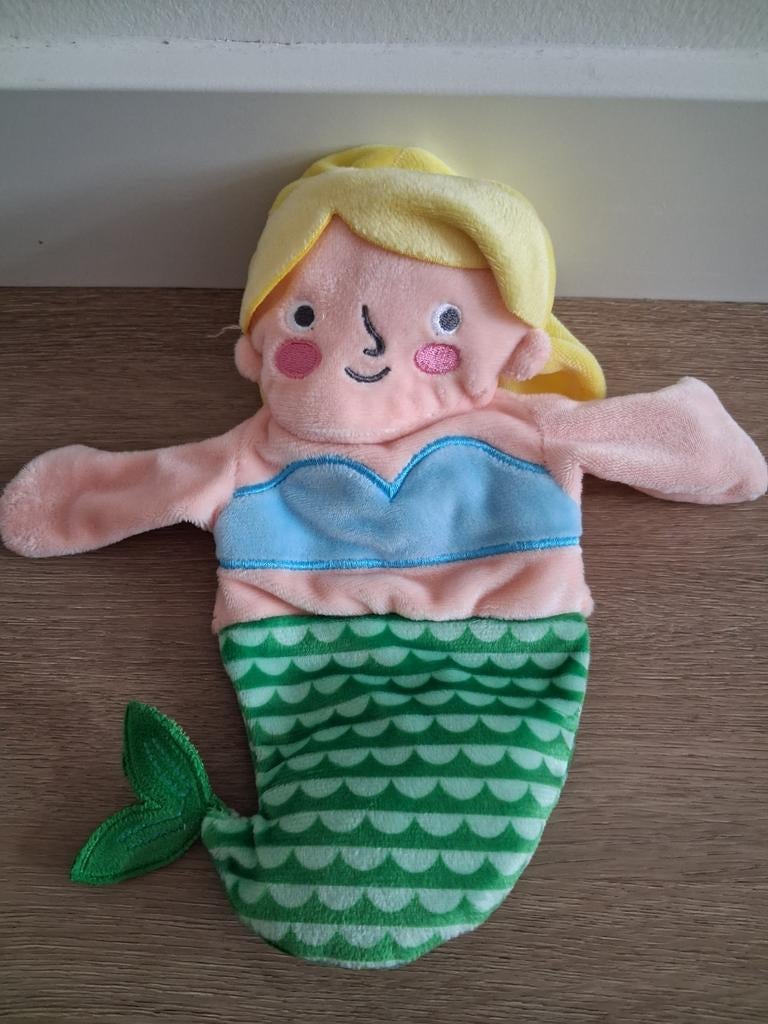 Knuffel handpop Hema zeemeermin geel groen L1102, Kinderen en Baby's, Speelgoed | Knuffels en Pluche, Ophalen of Verzenden, Zo goed als nieuw
