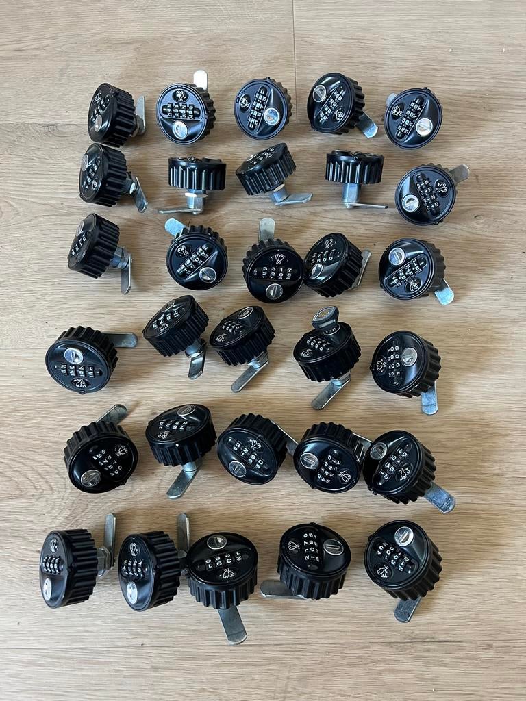 30x Cijferslotjes voor kluisjes met maskersleutel, Ophalen, Gebruikt, Overige materialen, Slot