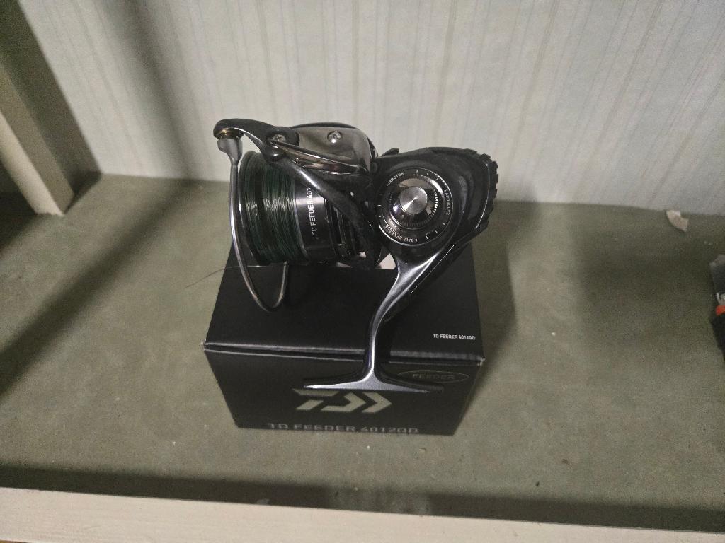 Daiwa TD4012 QD feederemolen, Ophalen of Verzenden, Zo goed als nieuw, Molen